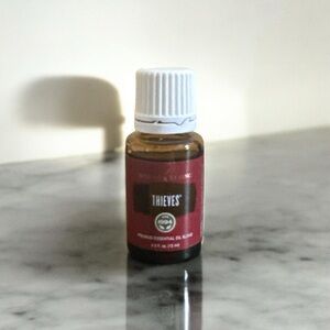 Young Living Thieves Essential Oil - Red and White